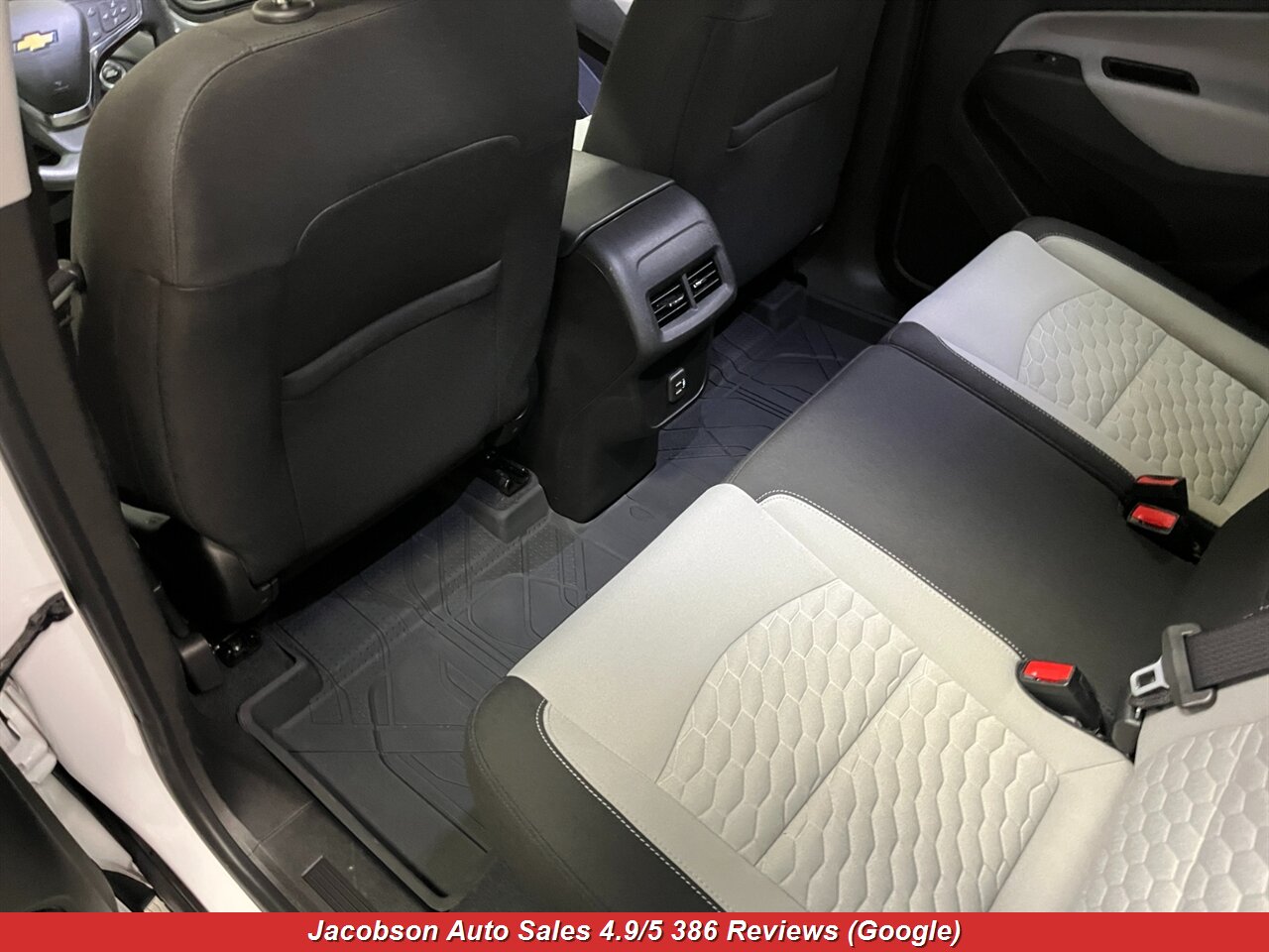2021 Chevrolet Equinox LS 4x4 - Photo 44 - Oshkosh, WI 54901