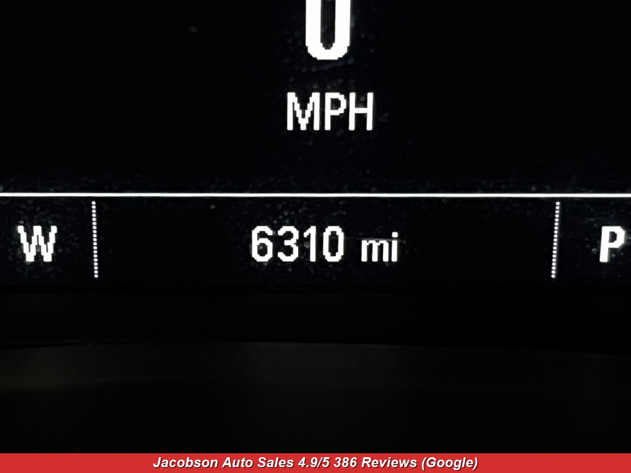 2021 Chevrolet Equinox LS 4x4 - Photo 8 - Oshkosh, WI 54901