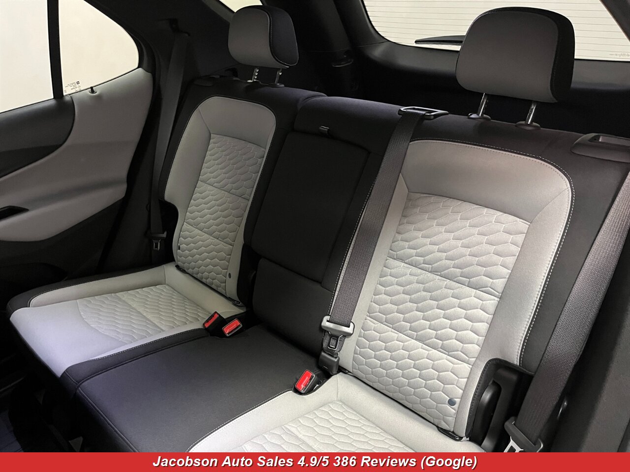 2021 Chevrolet Equinox LS 4x4 - Photo 32 - Oshkosh, WI 54901