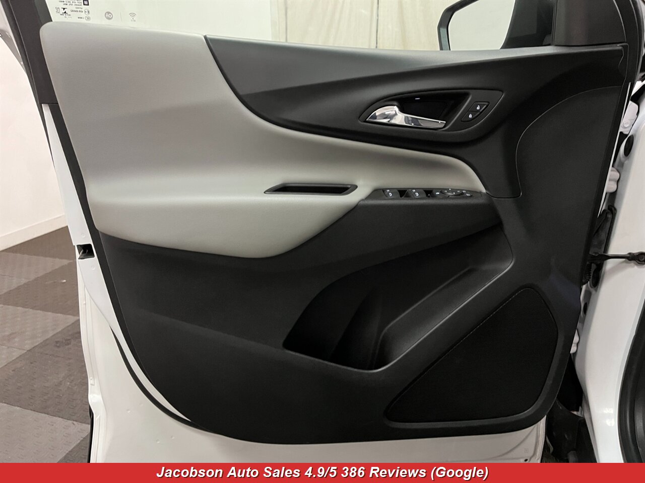 2021 Chevrolet Equinox LS 4x4 - Photo 24 - Oshkosh, WI 54901