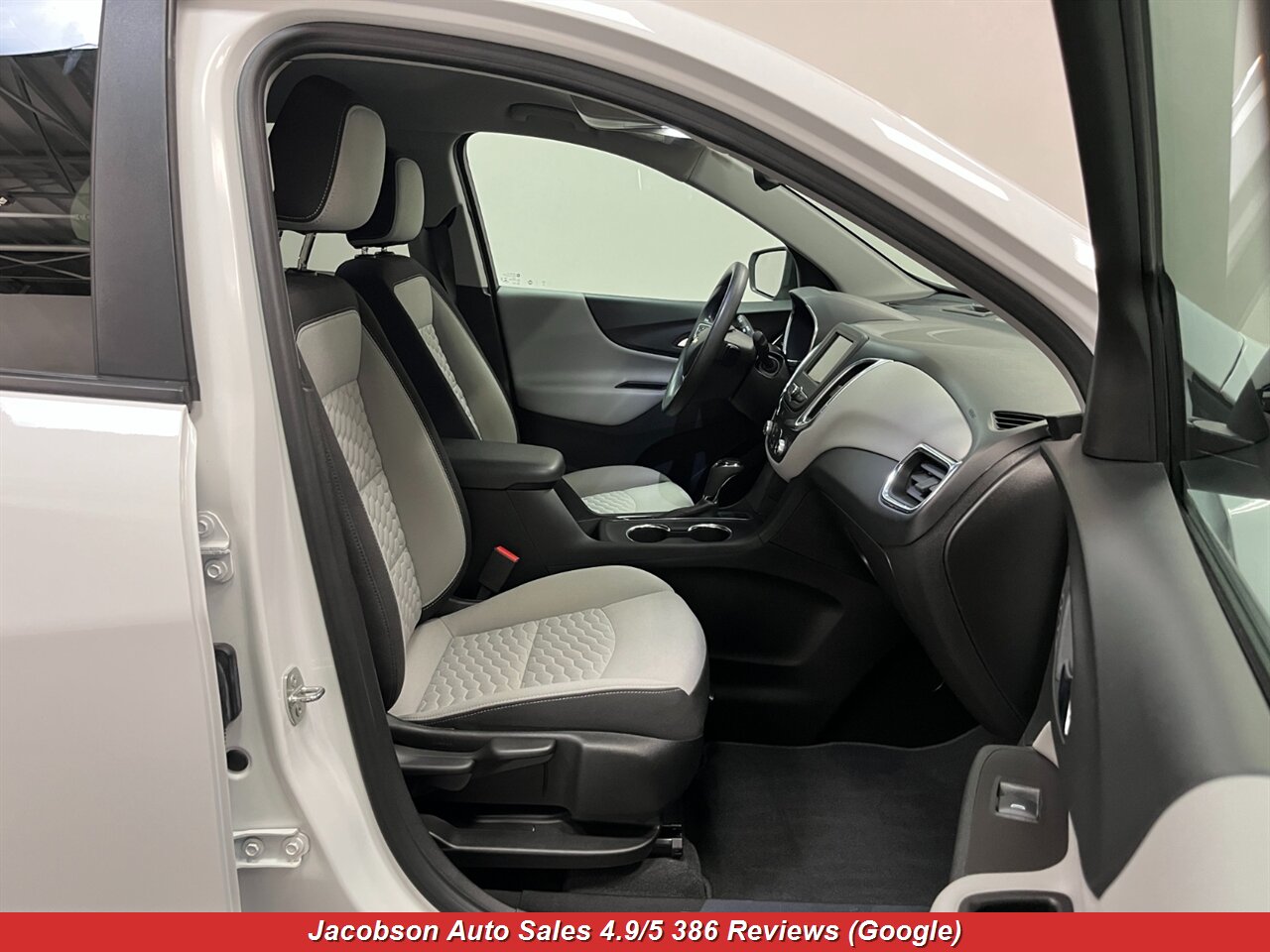 2021 Chevrolet Equinox LS 4x4 - Photo 48 - Oshkosh, WI 54901