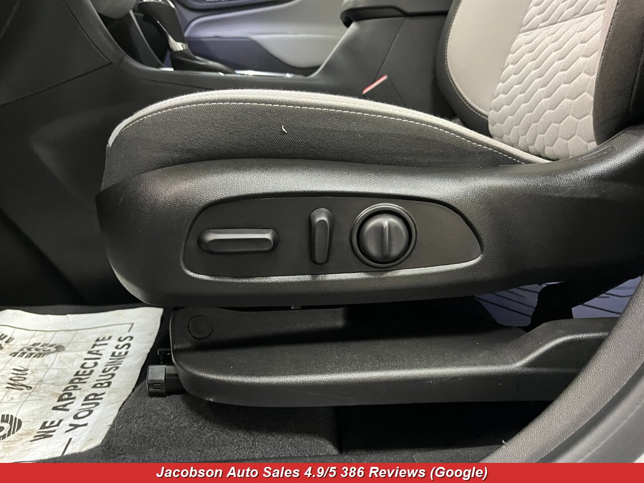 2021 Chevrolet Equinox LS 4x4 - Photo 26 - Oshkosh, WI 54901