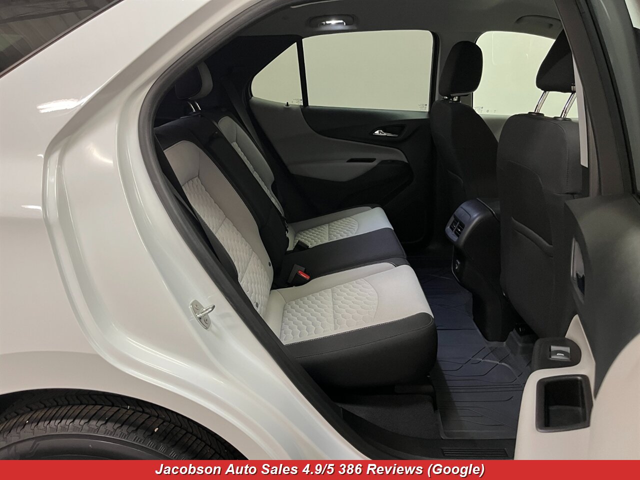 2021 Chevrolet Equinox LS 4x4 - Photo 42 - Oshkosh, WI 54901