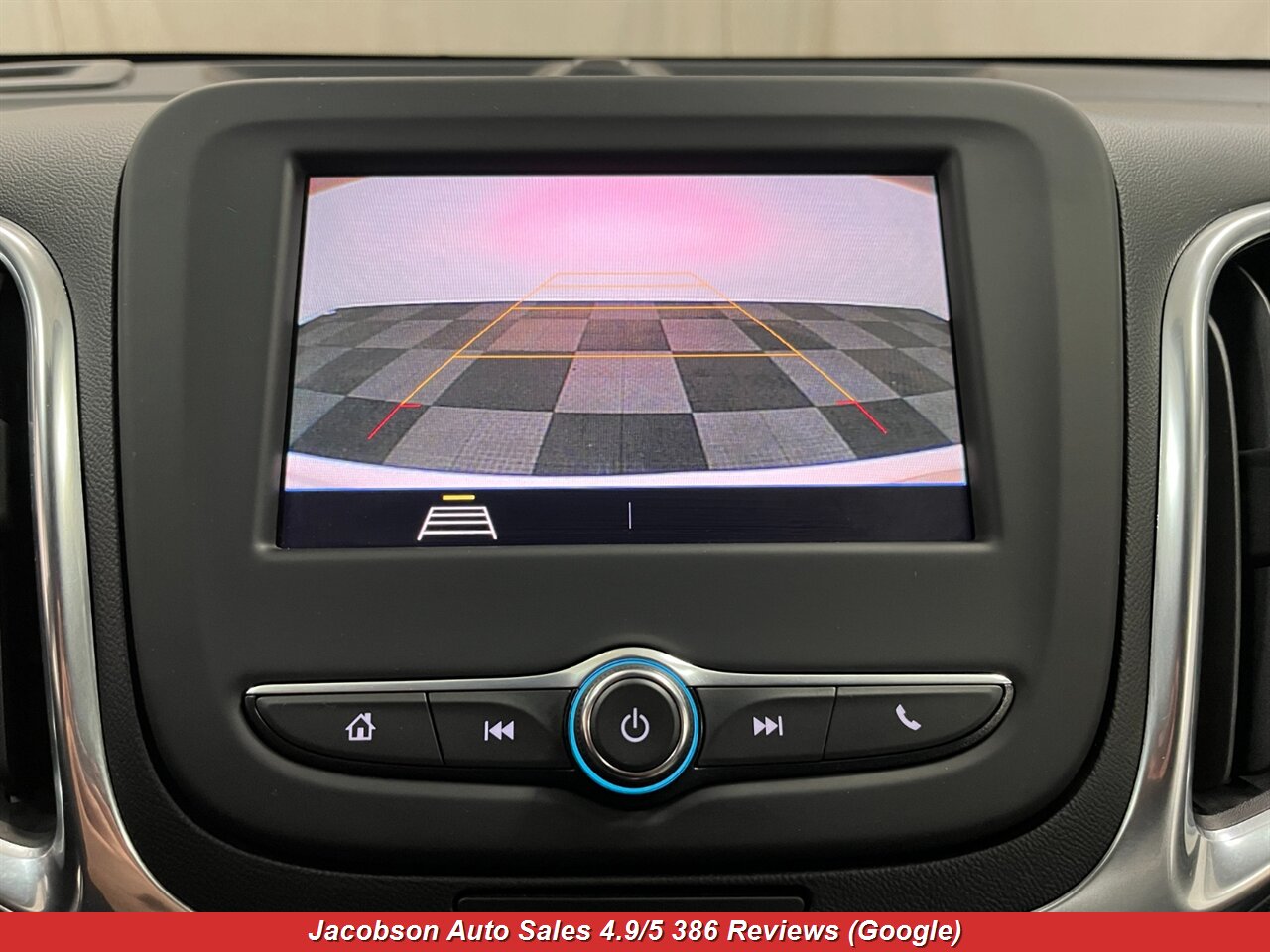 2021 Chevrolet Equinox LS 4x4 - Photo 12 - Oshkosh, WI 54901