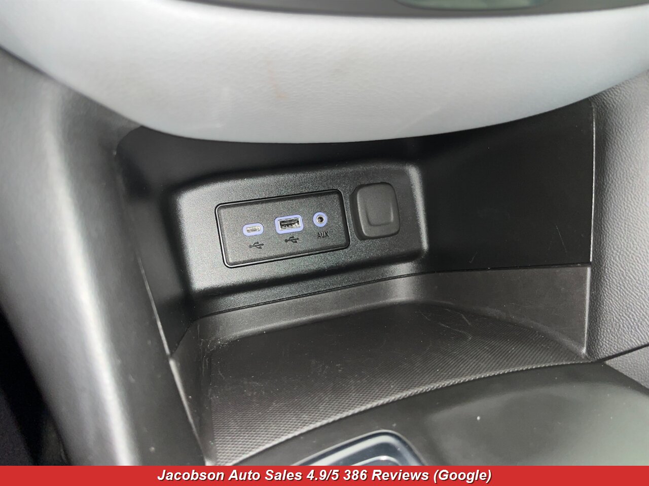 2021 Chevrolet Equinox LS 4x4 - Photo 16 - Oshkosh, WI 54901