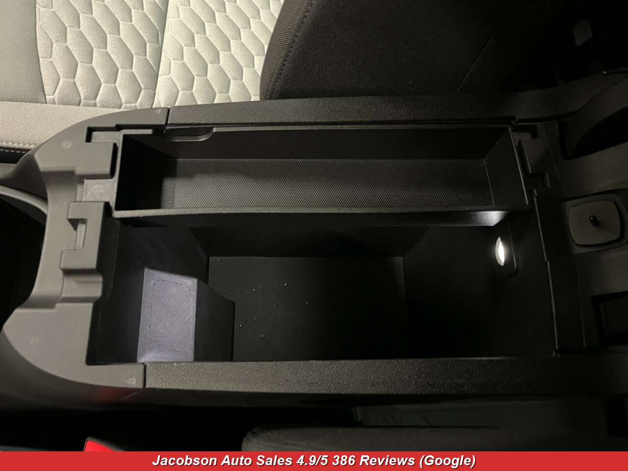 2021 Chevrolet Equinox LS 4x4 - Photo 20 - Oshkosh, WI 54901