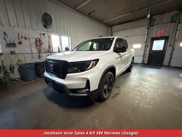 2023 Honda Ridgeline Black Edition AWD   - Photo 1 - Oshkosh, WI 54901