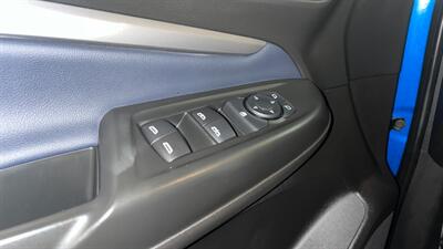 2023 Chevrolet Bolt EUV Premier   - Photo 6 - Oshkosh, WI 54901