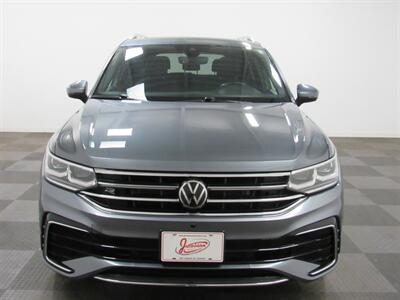 2022 Volkswagen Tiguan SEL R-Line 4Motion   - Photo 2 - Oshkosh, WI 54901