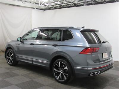 2022 Volkswagen Tiguan SEL R-Line 4Motion   - Photo 48 - Oshkosh, WI 54901