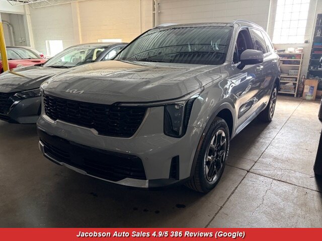 2024 Kia Sorento S AWD   - Photo 1 - Oshkosh, WI 54901