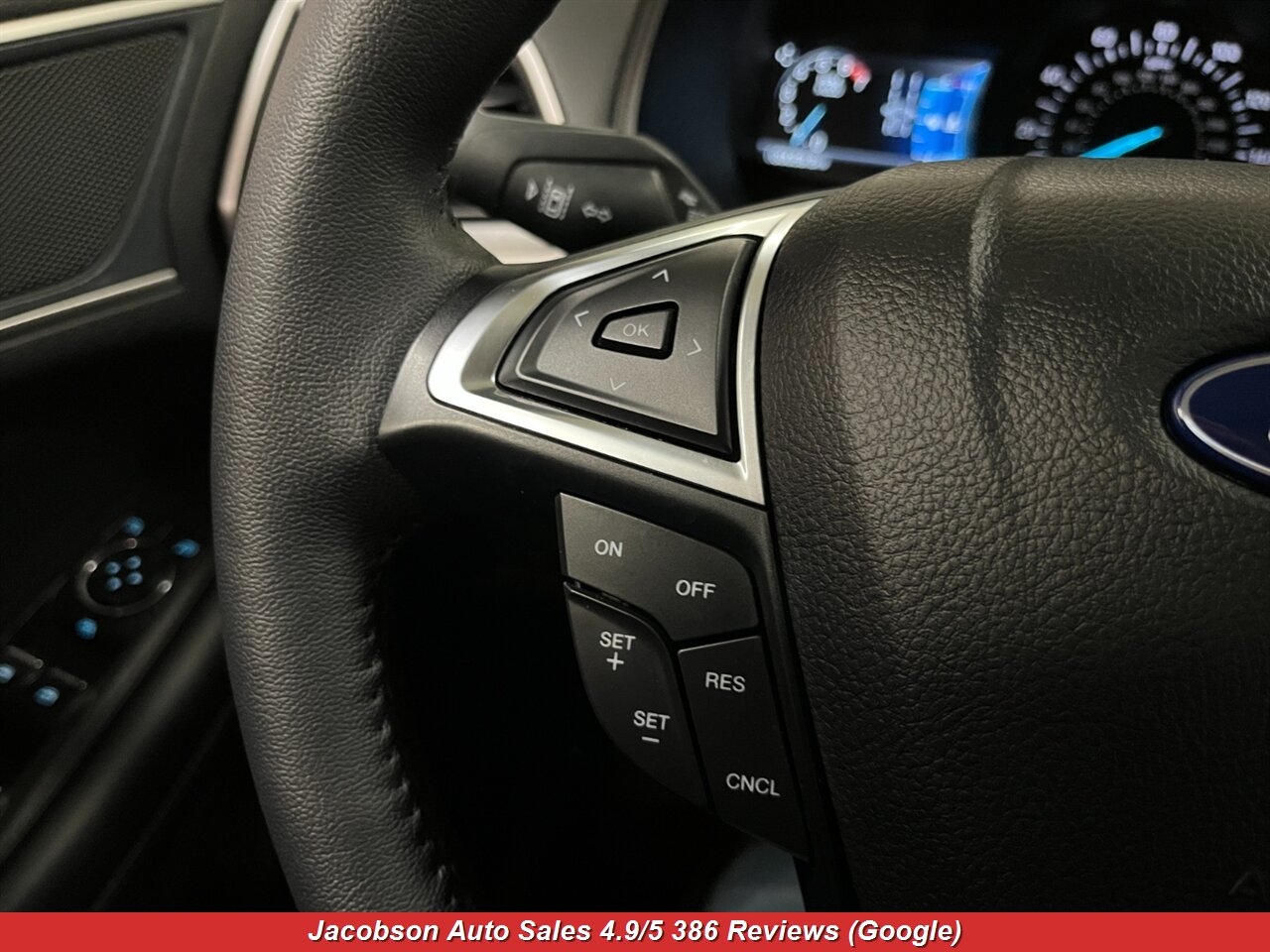 2024 Ford Edge SEL AWD - Photo 5 - Oshkosh, WI 54901