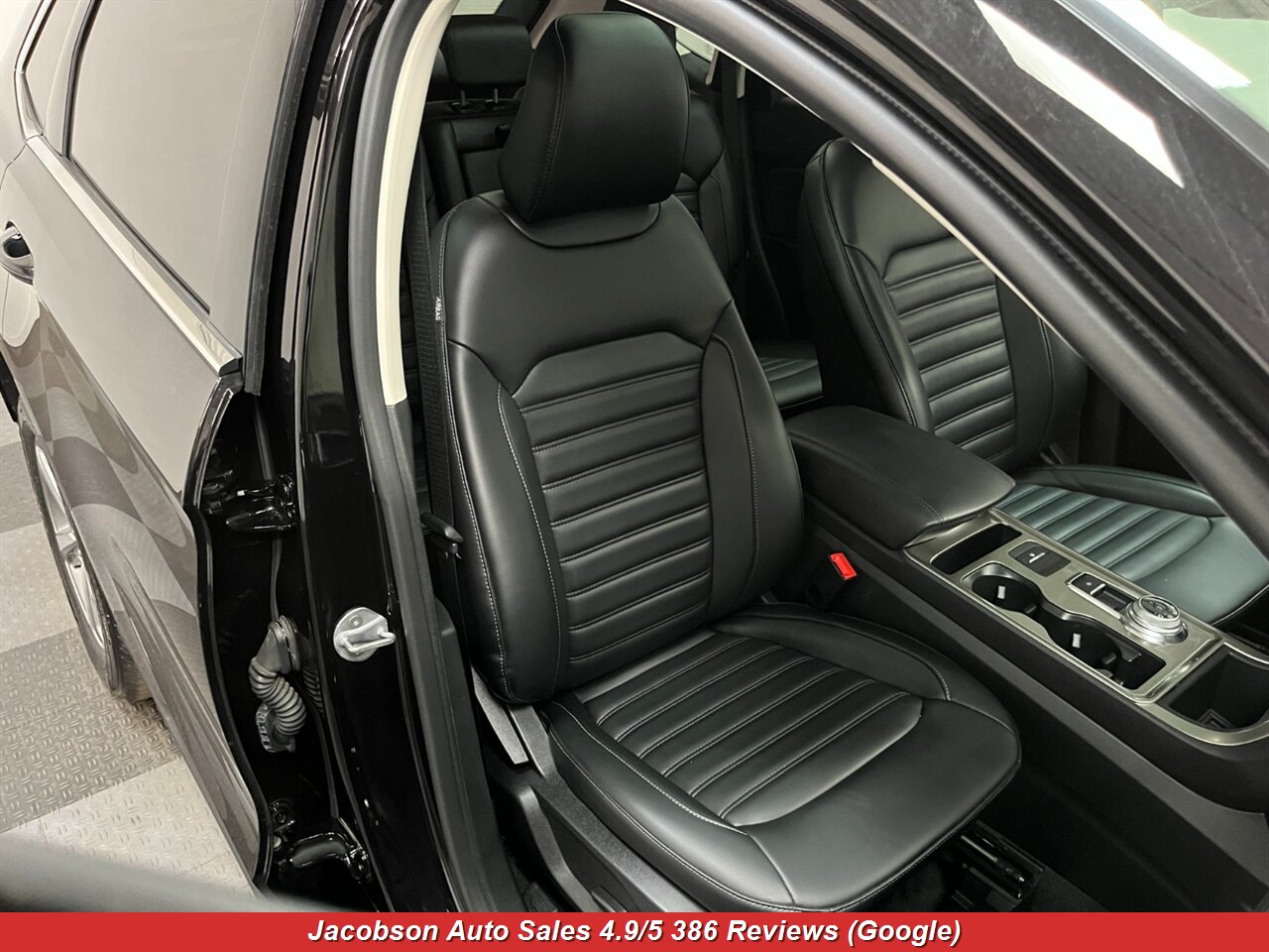2024 Ford Edge SEL AWD - Photo 53 - Oshkosh, WI 54901