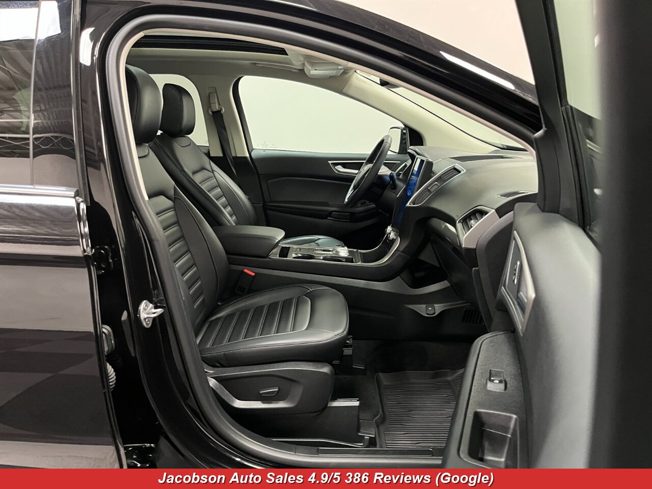 2024 Ford Edge SEL AWD - Photo 52 - Oshkosh, WI 54901