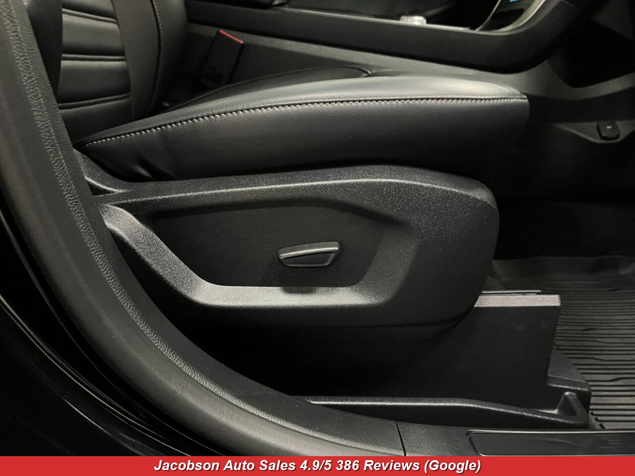 2024 Ford Edge SEL AWD - Photo 51 - Oshkosh, WI 54901