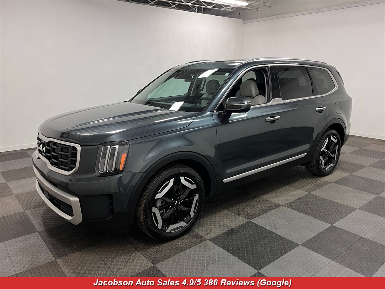 2024 Kia Telluride S AWD   - Photo 1 - Oshkosh, WI 54901