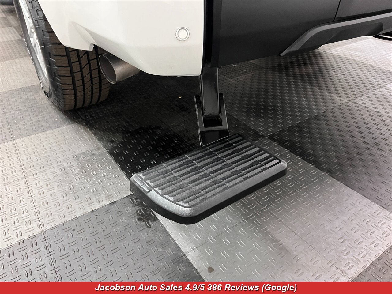 2024 Toyota Tundra SR5 CrewMax LB 4x4 - Photo 55 - Oshkosh, WI 54901