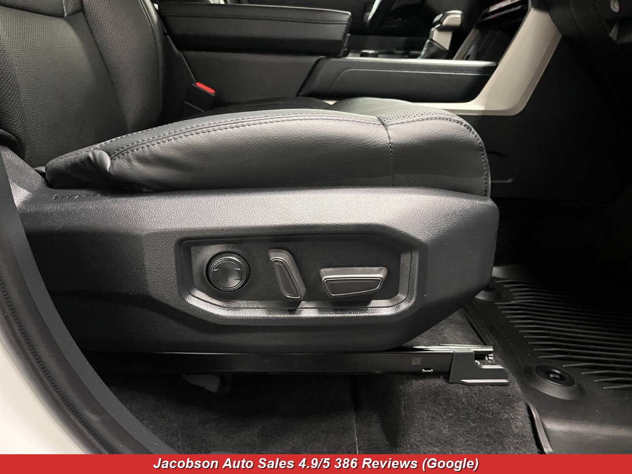 2024 Toyota Tundra SR5 CrewMax LB 4x4 - Photo 46 - Oshkosh, WI 54901