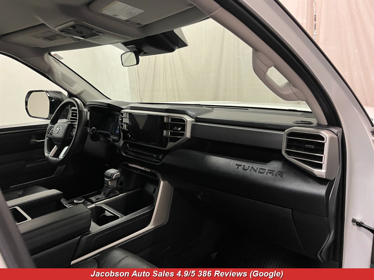 2024 Toyota Tundra SR5 CrewMax LB 4x4 - Photo 47 - Oshkosh, WI 54901