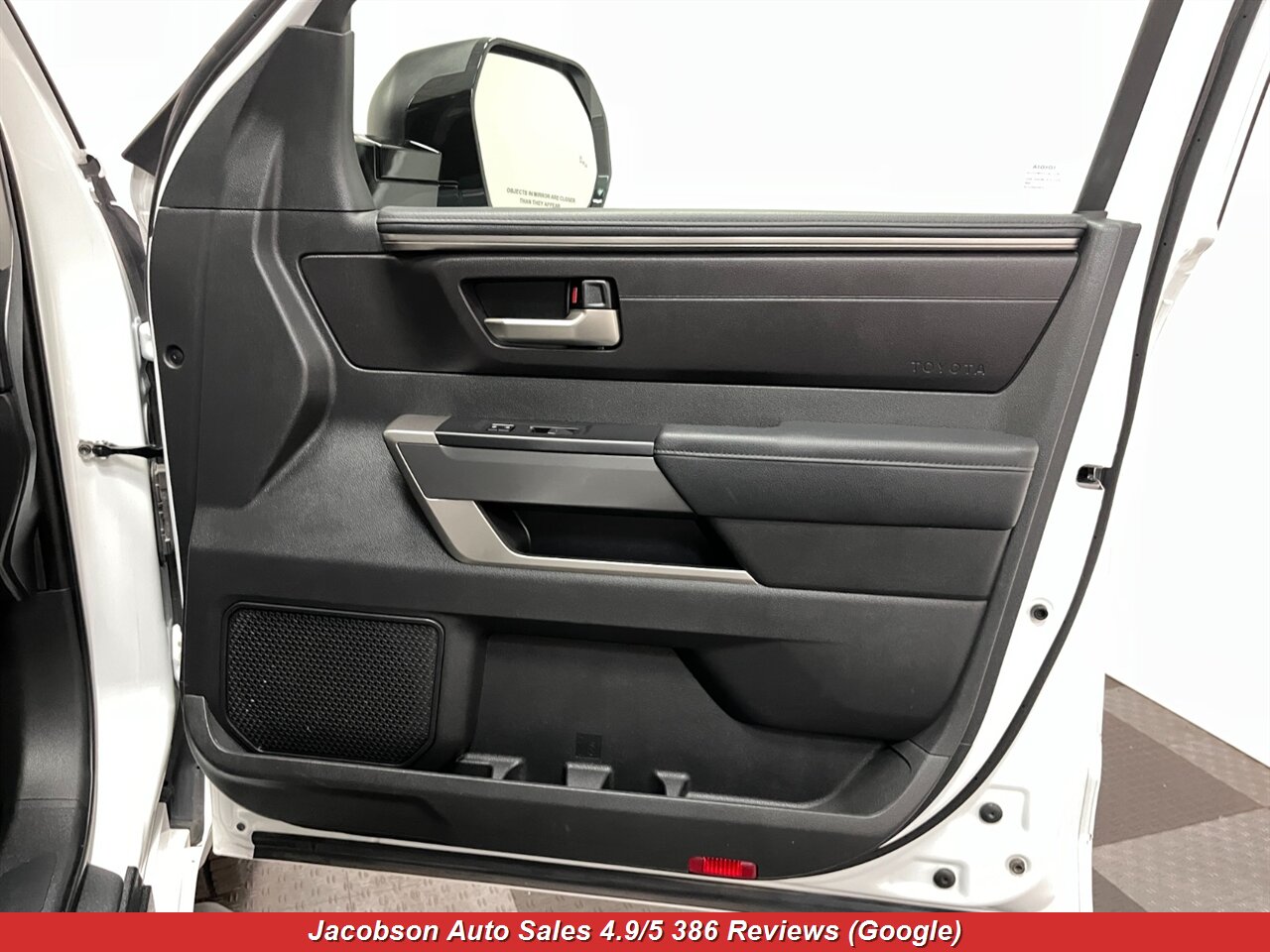 2024 Toyota Tundra SR5 CrewMax LB 4x4 - Photo 43 - Oshkosh, WI 54901