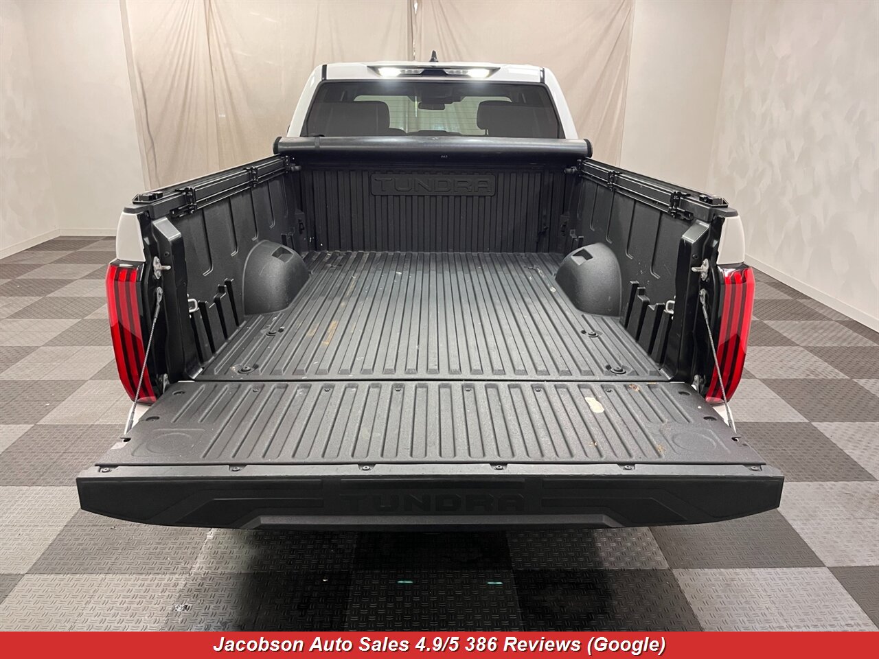2024 Toyota Tundra SR5 CrewMax LB 4x4 - Photo 52 - Oshkosh, WI 54901