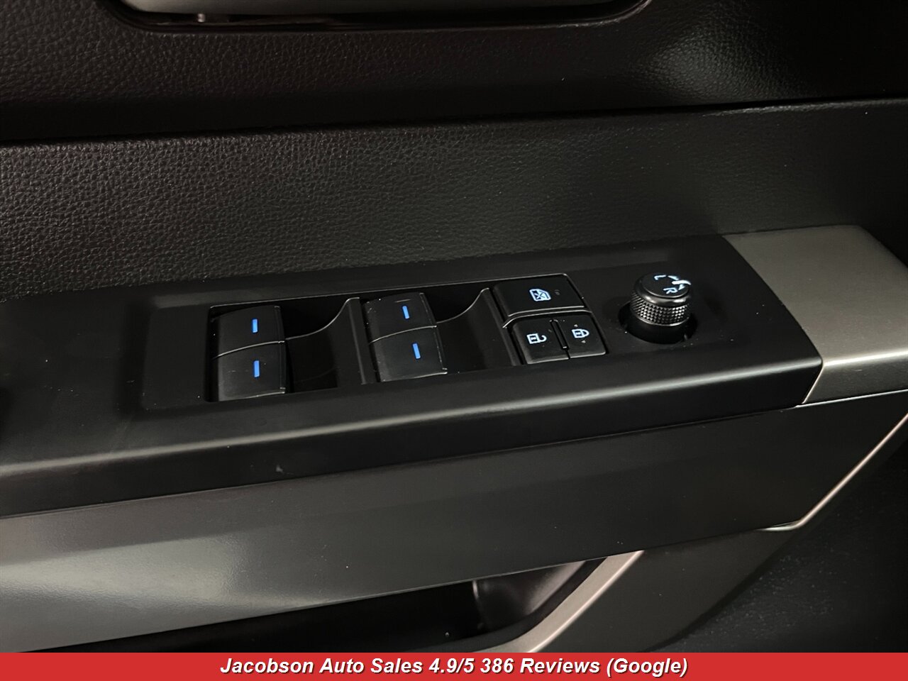 2024 Toyota Tundra SR5 CrewMax LB 4x4 - Photo 31 - Oshkosh, WI 54901
