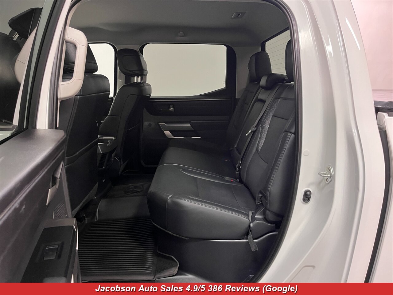 2024 Toyota Tundra SR5 CrewMax LB 4x4 - Photo 37 - Oshkosh, WI 54901