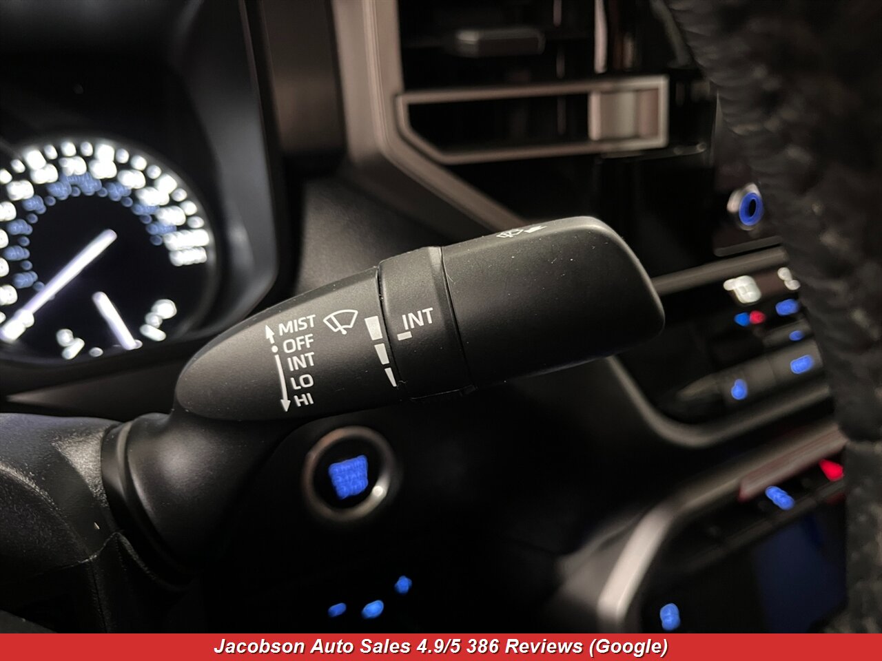2024 Toyota Tundra SR5 CrewMax LB 4x4 - Photo 14 - Oshkosh, WI 54901