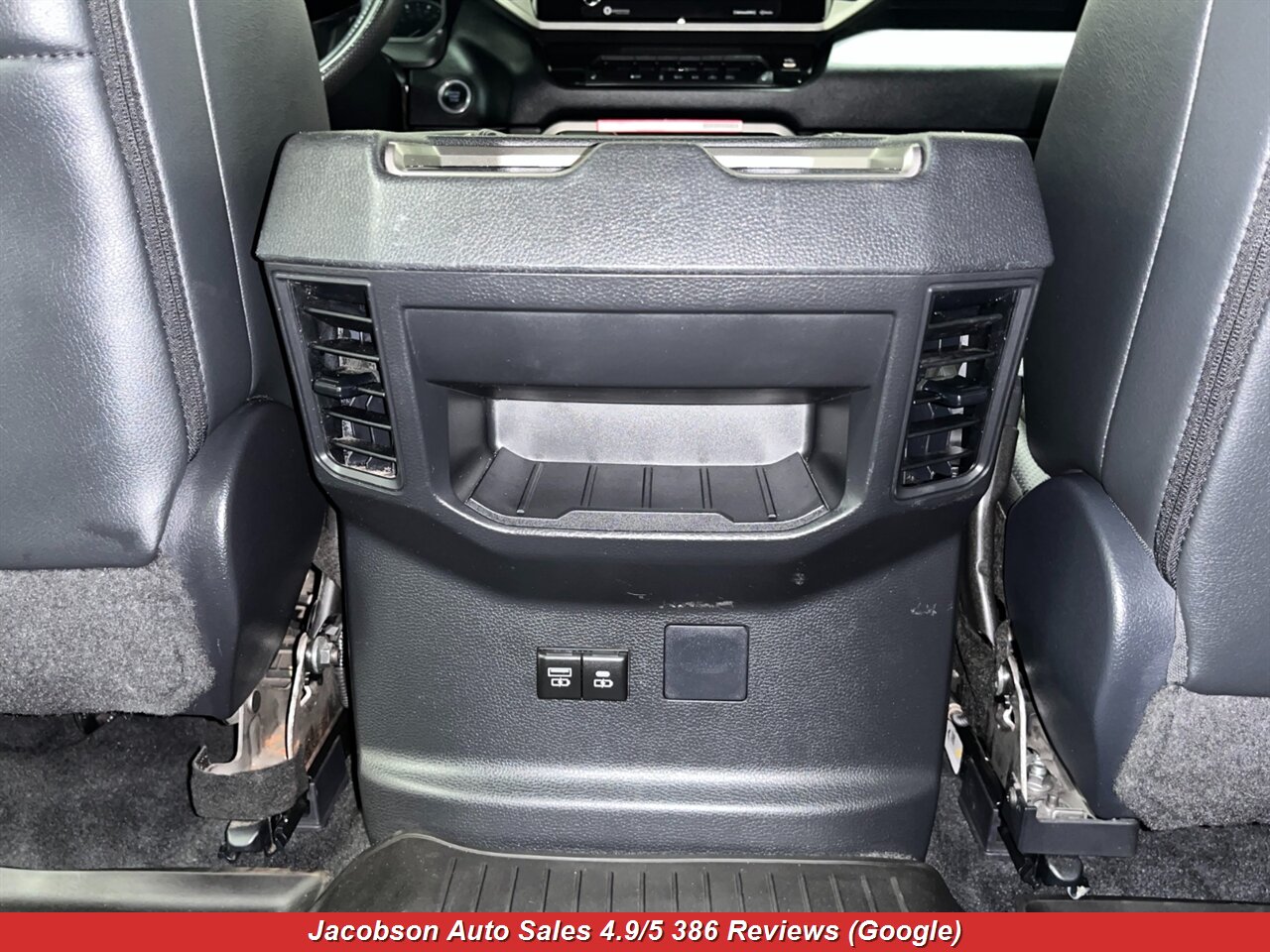 2024 Toyota Tundra SR5 CrewMax LB 4x4 - Photo 39 - Oshkosh, WI 54901