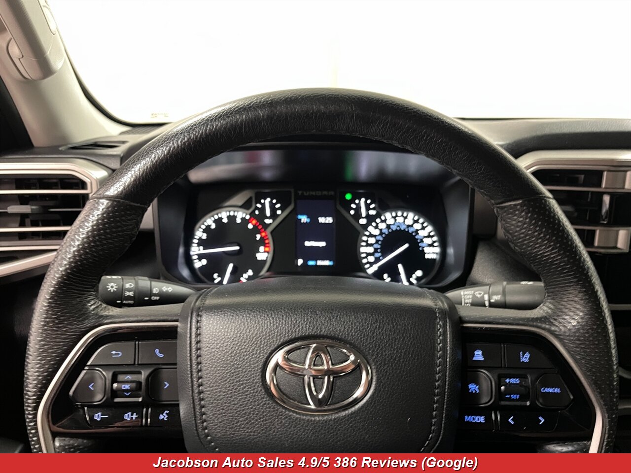 2024 Toyota Tundra SR5 CrewMax LB 4x4 - Photo 10 - Oshkosh, WI 54901