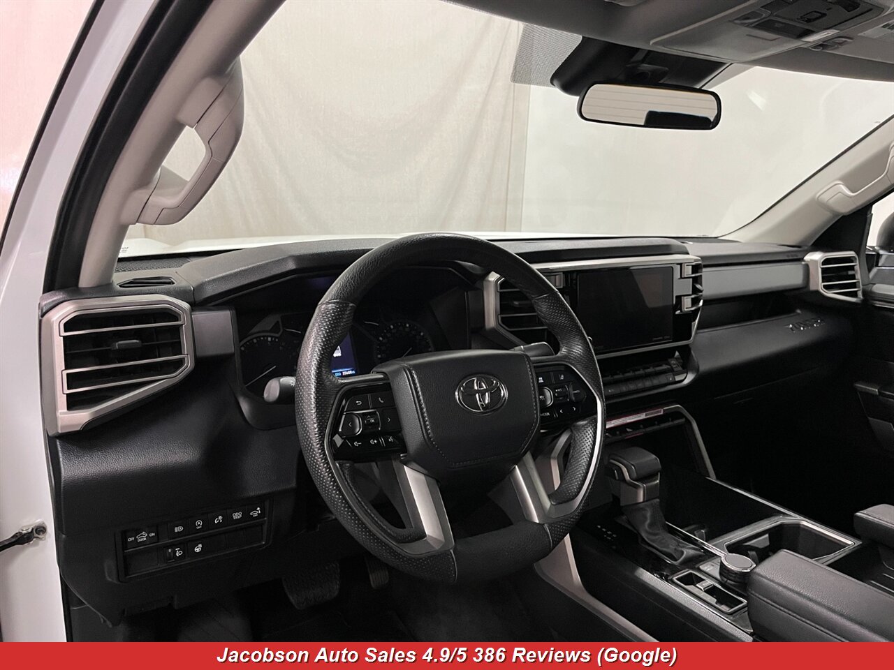 2024 Toyota Tundra SR5 CrewMax LB 4x4 - Photo 5 - Oshkosh, WI 54901