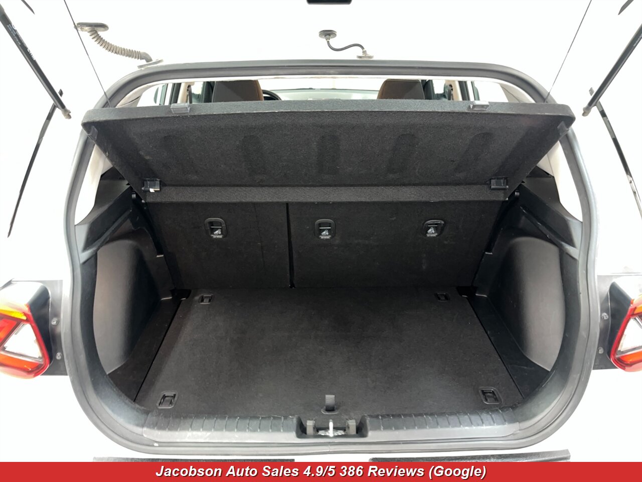 2023 Hyundai VENUE SEL - Photo 44 - Oshkosh, WI 54901