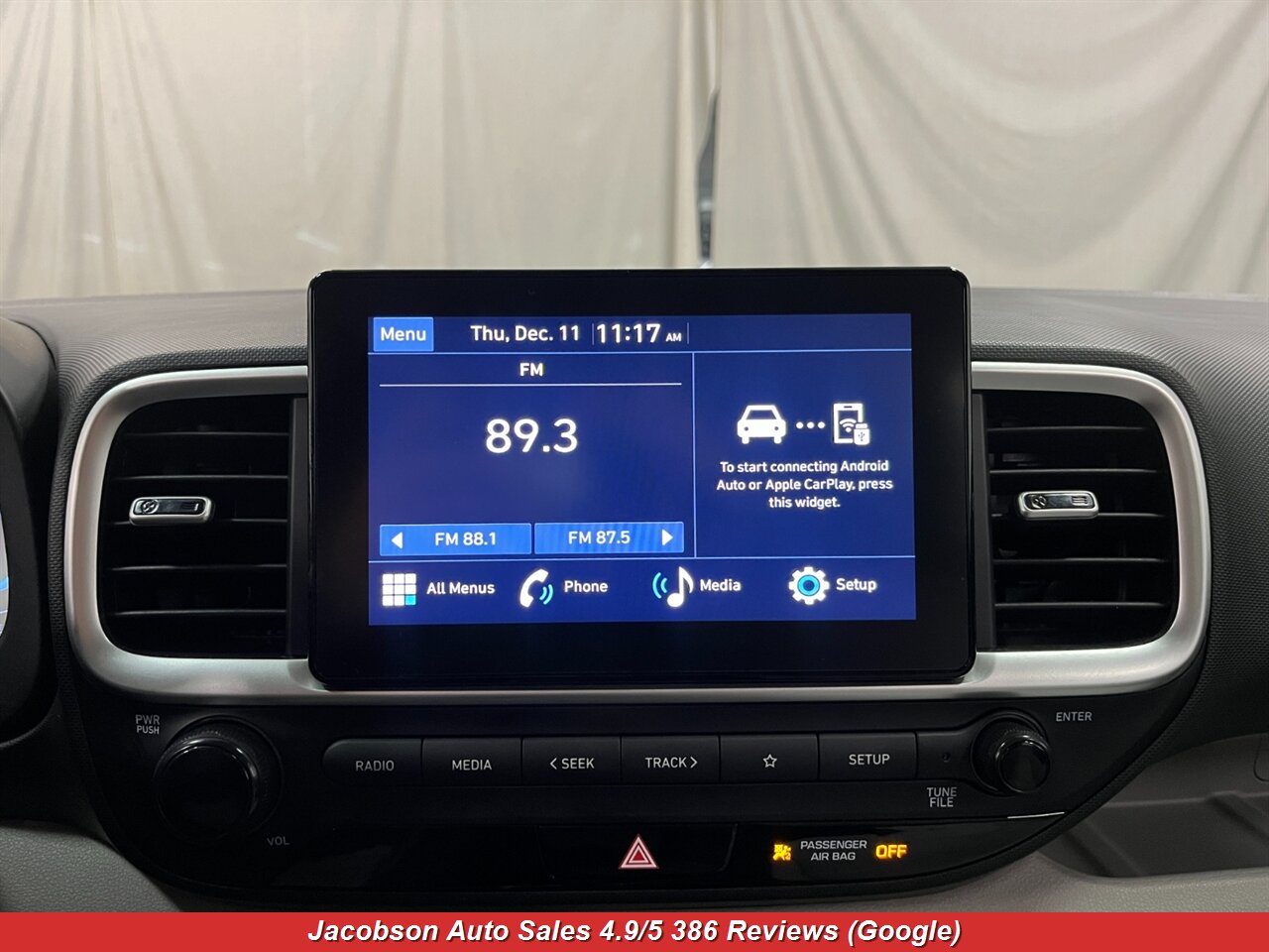 2023 Hyundai VENUE SEL - Photo 18 - Oshkosh, WI 54901