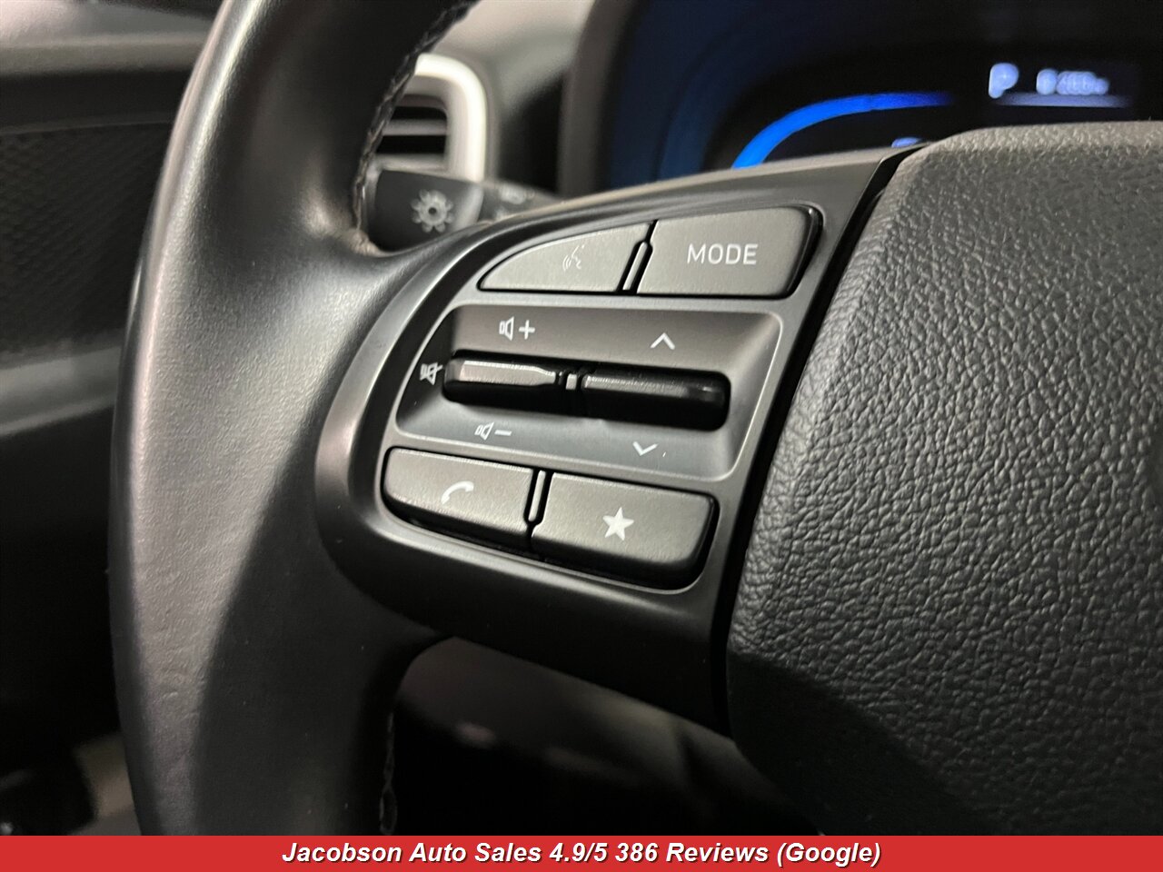 2023 Hyundai VENUE SEL - Photo 9 - Oshkosh, WI 54901