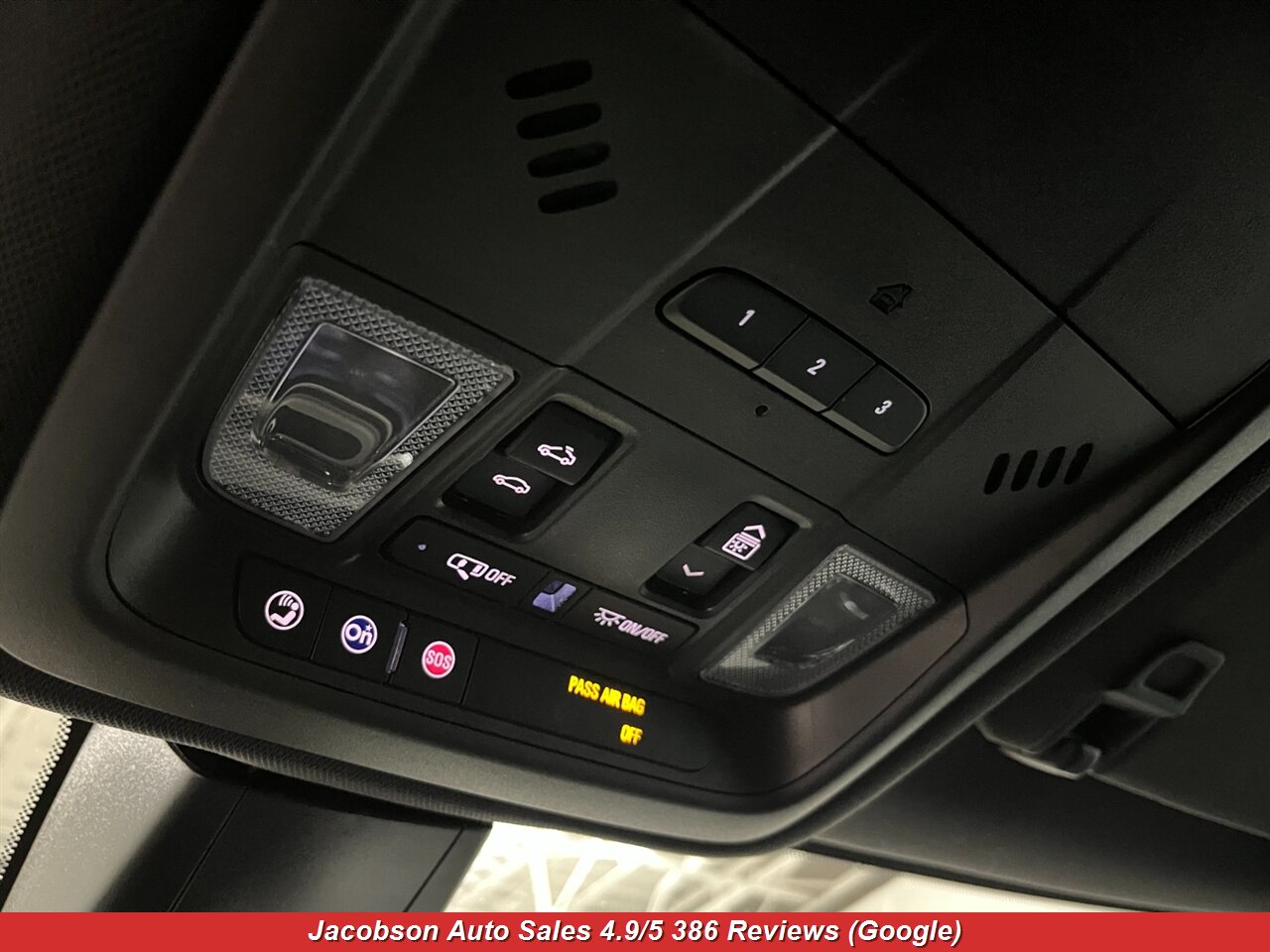 2019 Chevrolet Blazer Premier AWD - Photo 31 - Oshkosh, WI 54901