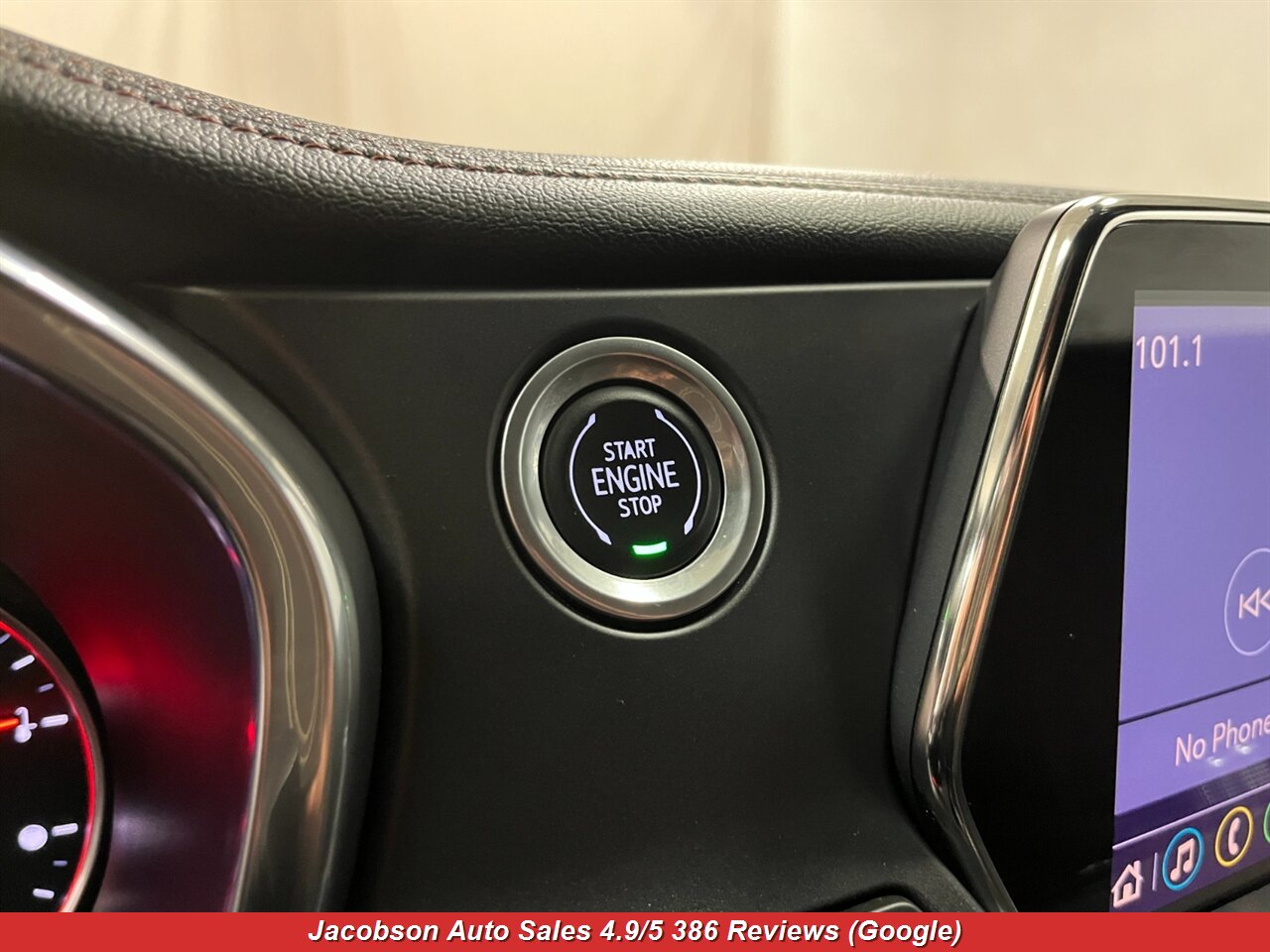 2019 Chevrolet Blazer Premier AWD - Photo 18 - Oshkosh, WI 54901
