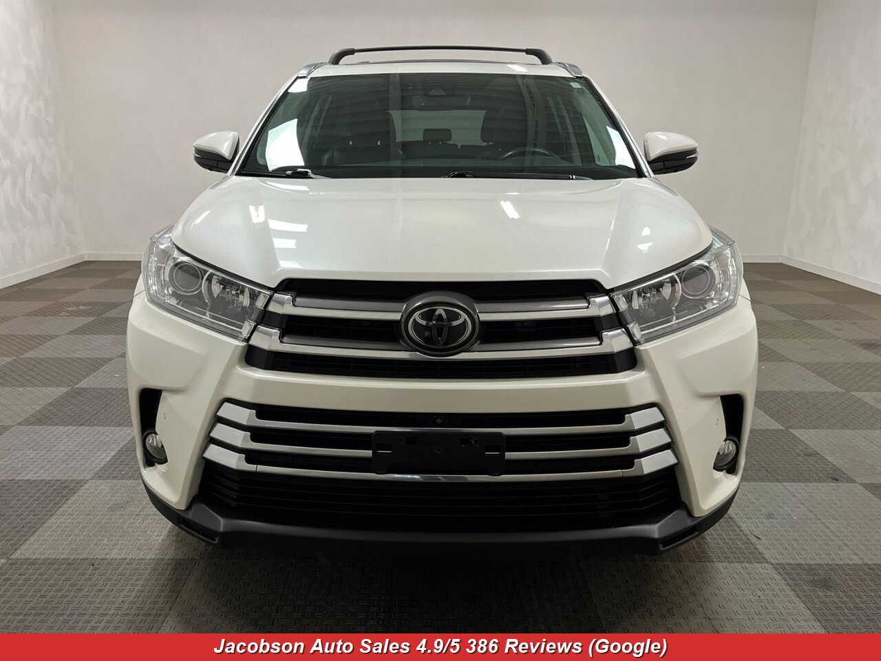 2018 Toyota Highlander Limited Platinum AWD - Photo 2 - Oshkosh, WI 54901