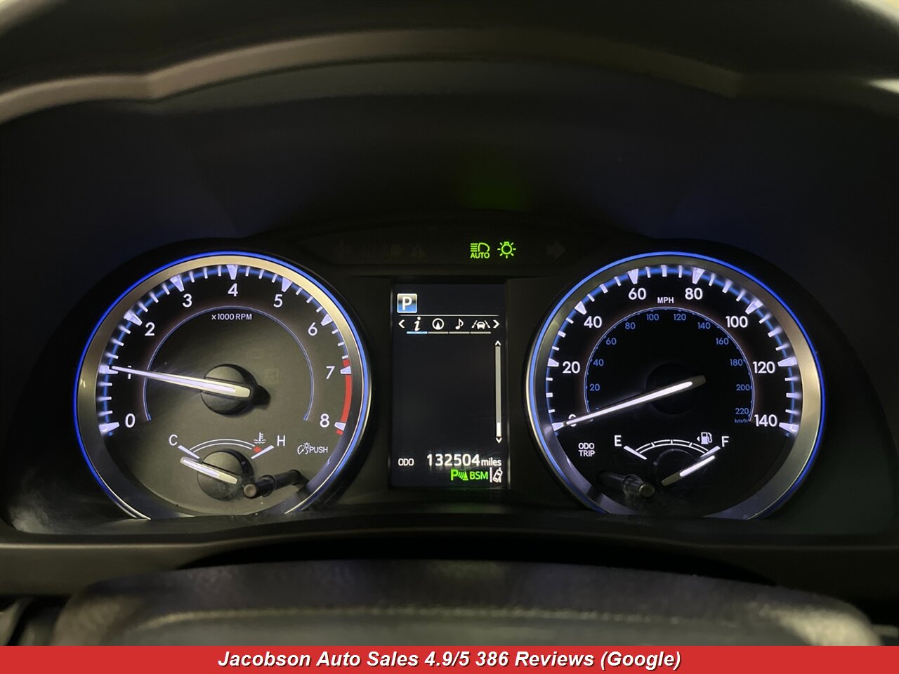 2018 Toyota Highlander Limited Platinum AWD - Photo 11 - Oshkosh, WI 54901