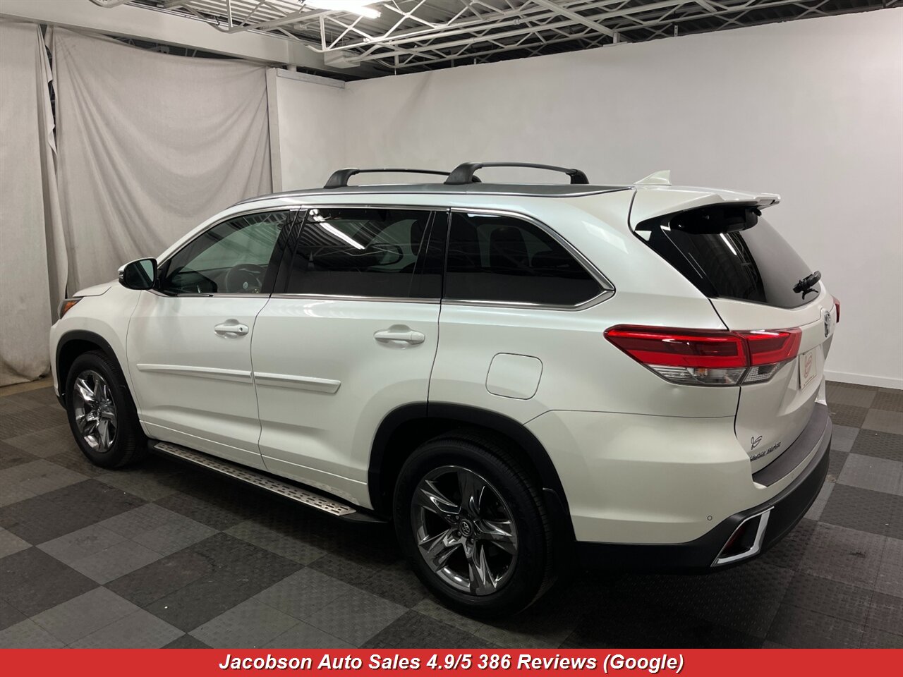 2018 Toyota Highlander Limited Platinum AWD - Photo 58 - Oshkosh, WI 54901