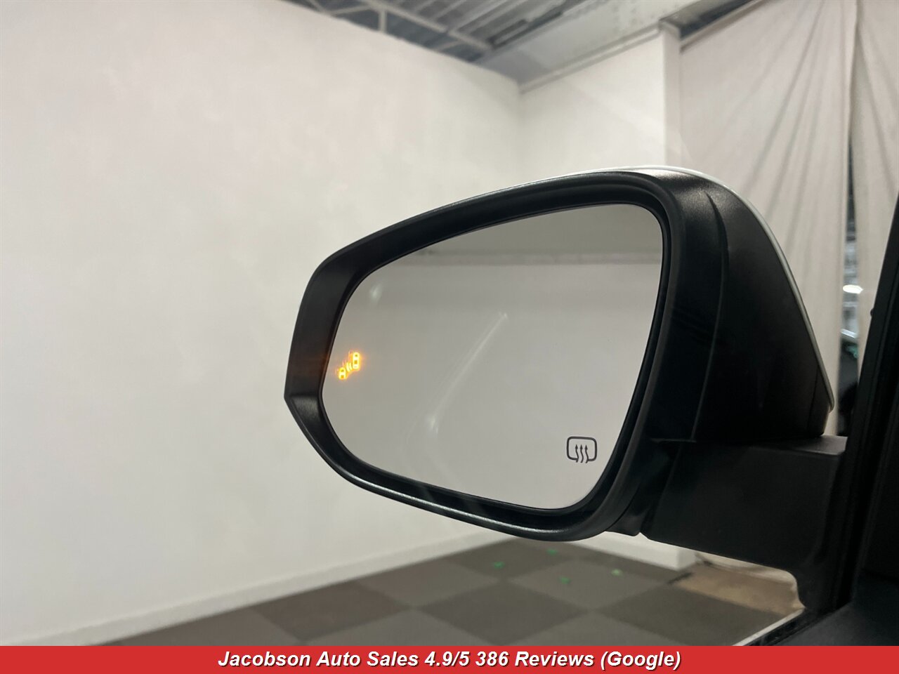 2018 Toyota Highlander Limited Platinum AWD - Photo 30 - Oshkosh, WI 54901