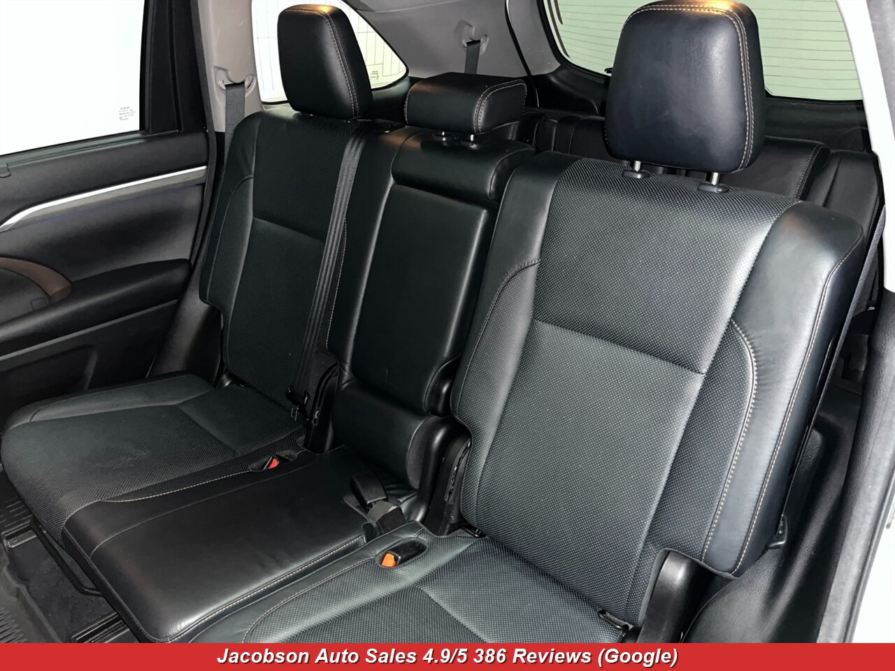 2018 Toyota Highlander Limited Platinum AWD - Photo 37 - Oshkosh, WI 54901