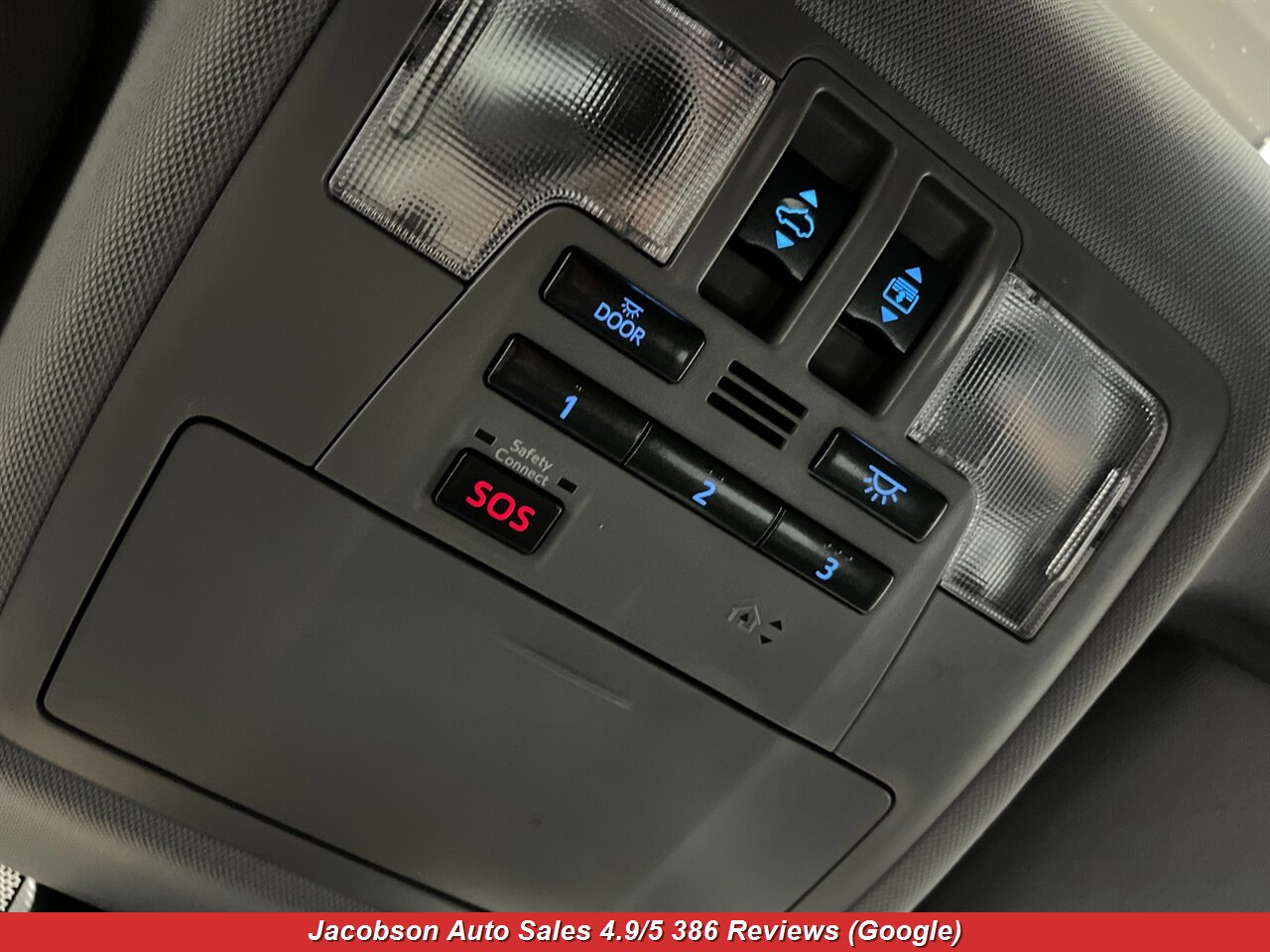 2018 Toyota Highlander Limited Platinum AWD - Photo 25 - Oshkosh, WI 54901