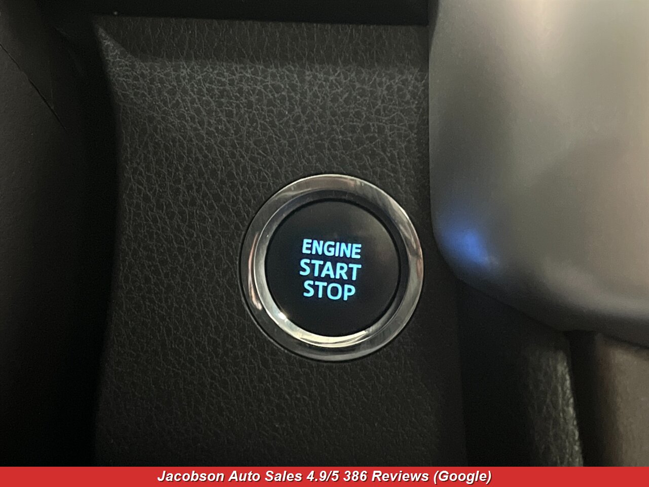 2018 Toyota Highlander Limited Platinum AWD - Photo 16 - Oshkosh, WI 54901