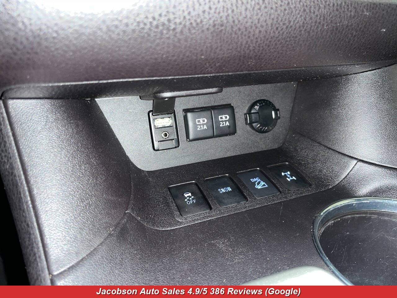 2018 Toyota Highlander Limited Platinum AWD - Photo 23 - Oshkosh, WI 54901