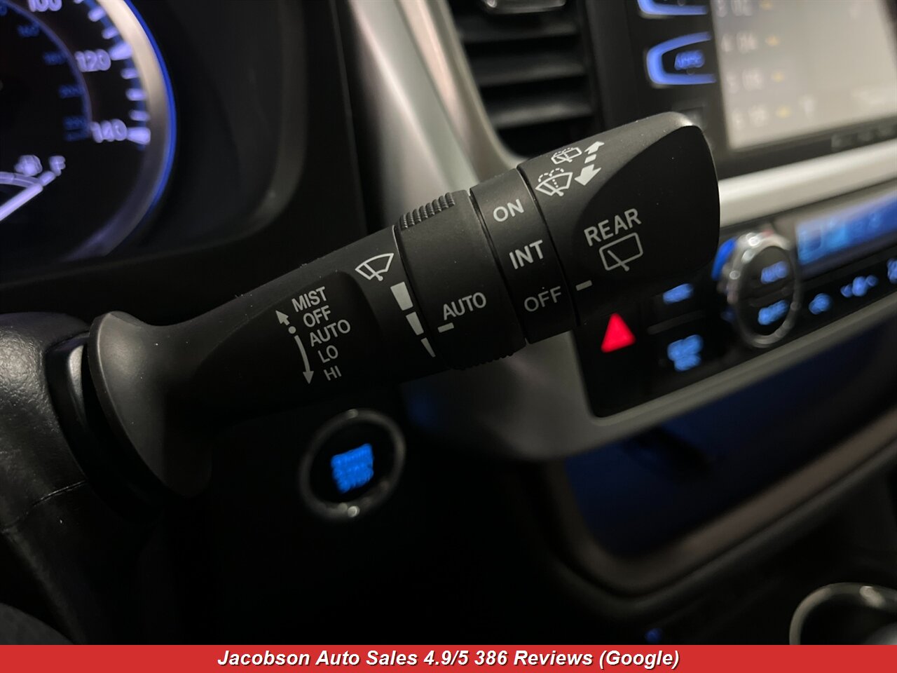 2018 Toyota Highlander Limited Platinum AWD - Photo 15 - Oshkosh, WI 54901