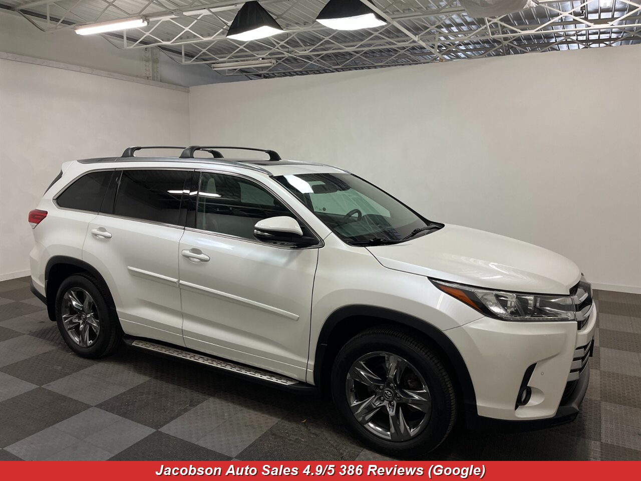 2018 Toyota Highlander Limited Platinum AWD - Photo 3 - Oshkosh, WI 54901