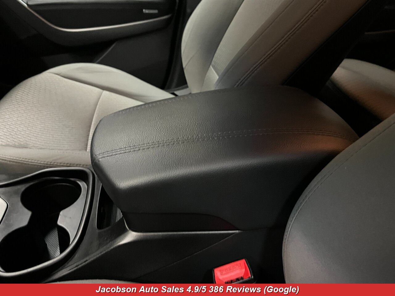 2014 Hyundai SANTA FE Sport 2.4L AWD - Photo 19 - Oshkosh, WI 54901