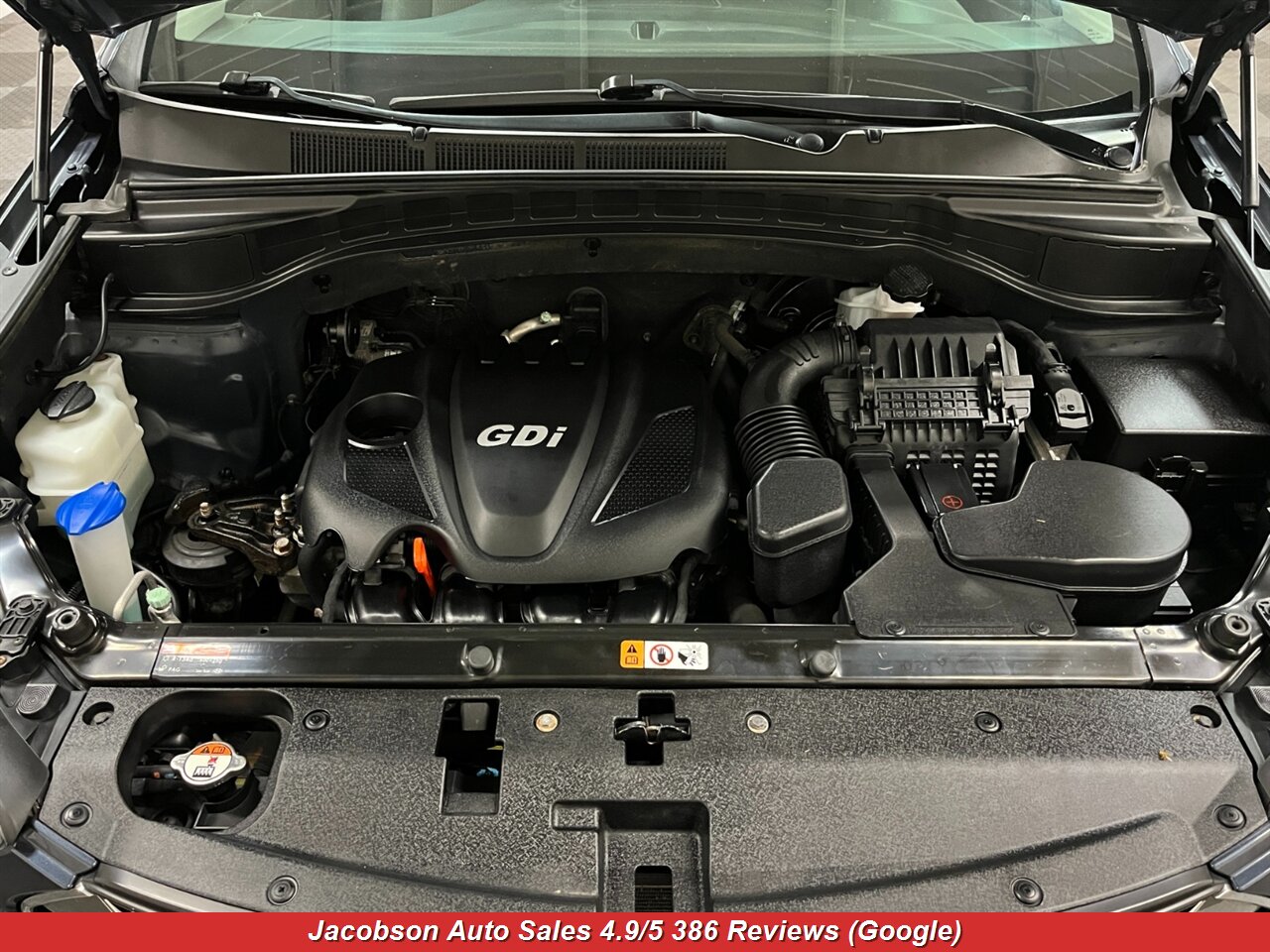 2014 Hyundai SANTA FE Sport 2.4L AWD - Photo 21 - Oshkosh, WI 54901