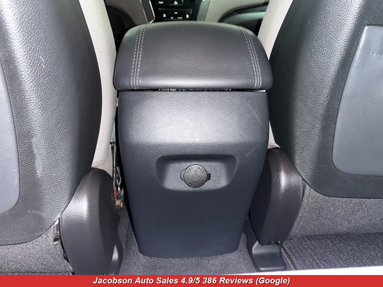 2014 Hyundai SANTA FE Sport 2.4L AWD - Photo 30 - Oshkosh, WI 54901