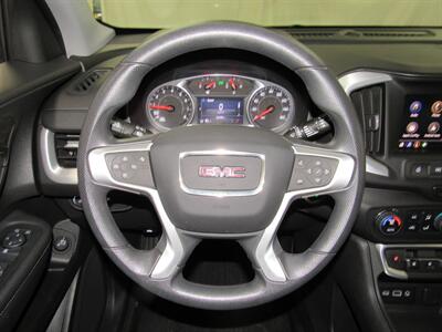 2022 GMC Terrain SLE AWD   - Photo 8 - Oshkosh, WI 54901